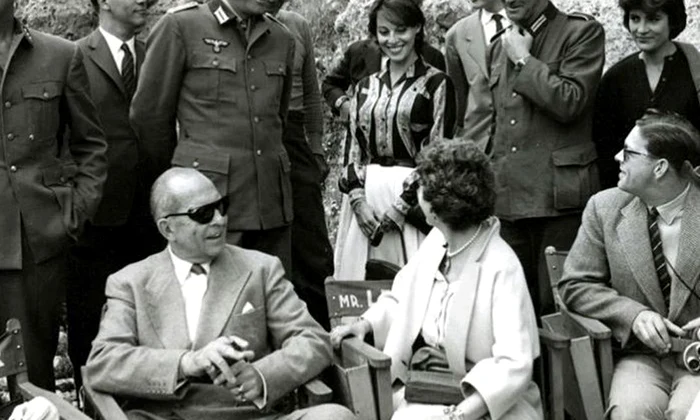 Imagine rară cu Regele Mihai la filmările pentru pelicula „Tunurile din Navarone” jpeg
