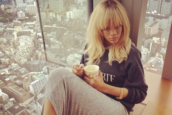 Una dintre fotografiile postate de Rihanna pe Instagram