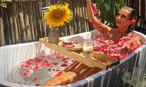 Crina Abrudan 1 foto arhivă Click! pentru femei jpg