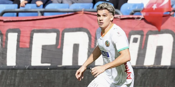 Ianis Hagi (Facebook Alanyaspor) jpg