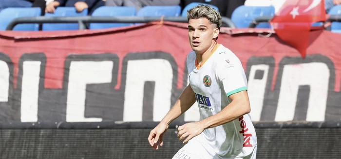 Ianis Hagi și specialitatea casei, loviturile libere FOTO Facebook Alanyaspor