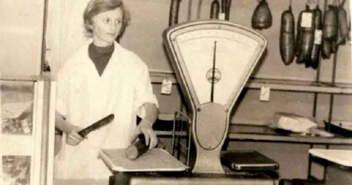 Magazinele erau aprovizionate din când în când cu mezeluri Foto:Bărăganul de altădată/Valerică Butoi
