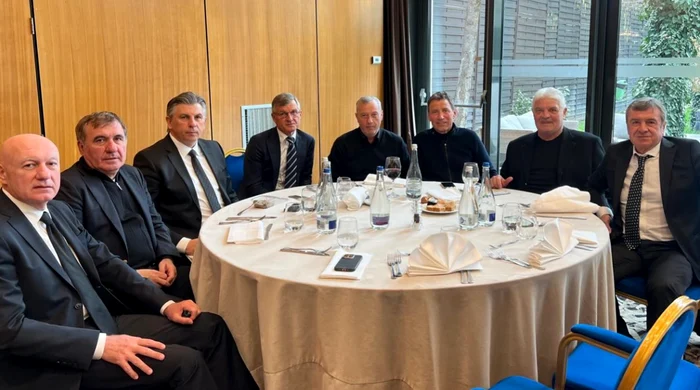 Foștii mari fotbaliști și-au reamintit momente din viața lui Mircea Lucescu FOTO Facebook ioanandone