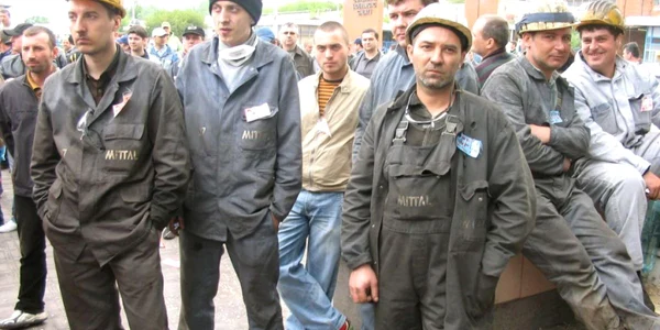 Muncitorii de la Combinat speră într-o majorare salarială