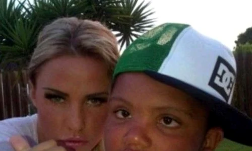 Katie este nedespărțită de Harvey, fiul său cu dizabilități jpeg