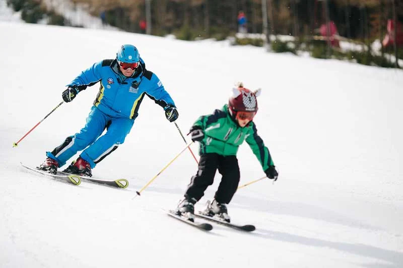 Fără ceară de schi, viteze mai mici pe pârtii Fără ceară de schi, viteze mai mici pe pârtii