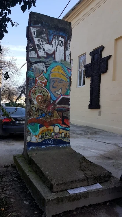 Bucată din Zidul Berlinului, la Timișoara