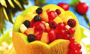 pepene galben umplut cu fructe jpeg