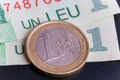 Leu euro bancnota FOTO Shutterstock