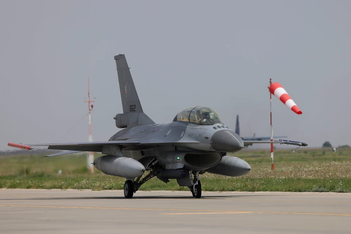 Exercițiu cu avioane F-16 în România Foto: Inquam Photos/Octav Ganea