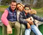 Adina Halas, cu familia, la plimbare 