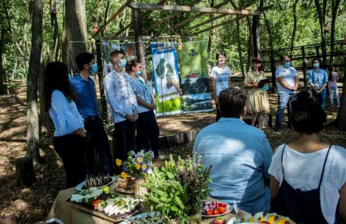 Turism gastronomic la Nicolae Bălcescu în Vâlcea - eveniment marca Oltenia Brunch Foto Gate to Romania - credit Alexandru Petrescu / Andreea Nedelea