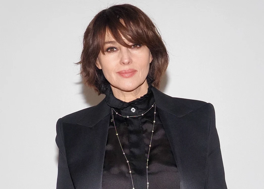 
    Monica Bellucci, la show-ul Alexandre Vauthier de la Parisfoto: Profimedia  