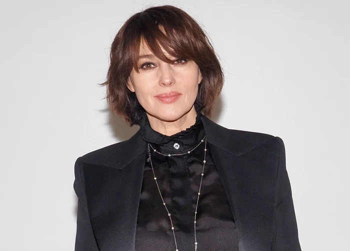 Monica Bellucci, la show-ul Alexandre Vauthier de la Parisfoto: Profimedia