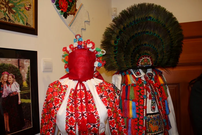 Creaţiile Virginiei Linul, una dintre cele mai cunoscute artiste populare din Bistriţa-Năsăud FOTO: Bianca Sara