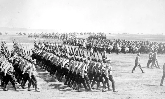 1917: Anul când soldații au refuzat războiul și au ales revoluția jpeg