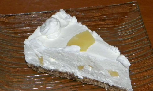 tort cu crema de iaurt si frisca 16 jpeg