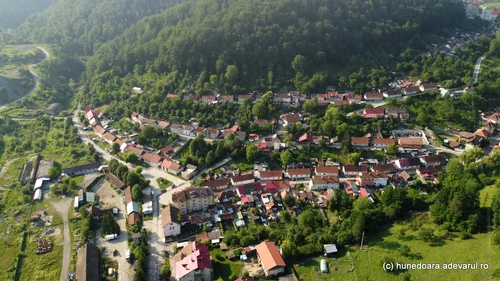 Anina imagini aeriene  Foto Daniel Guță ADEVĂRUL (78) JPG