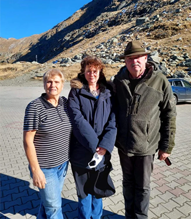 
    Emily Watson, alături de familia Klingeis  