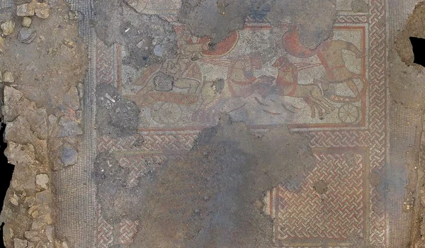 Prima scenă a Mozaicului de la Ketton: Ahile se duelează cu Hector (© University of Leicester Archaeological Services)