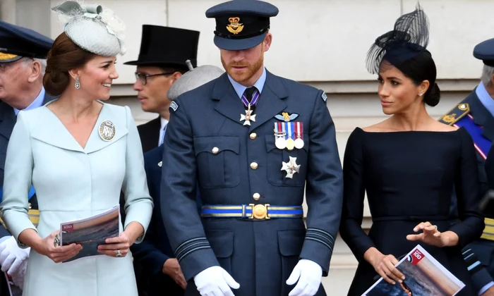 Kate Middleton cu Prințul Harry și Meghan Markle  foto   profimedia 0377429974 jpg