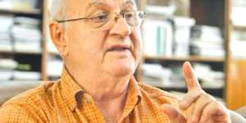 Emil Barbu Popescu îşi aminteşte cu nostalgie de plimbările pe peronul gării din Feteşti