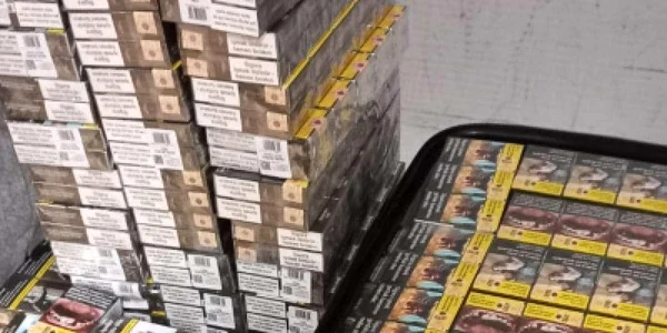 Captură țigări pe Aeroportul Henri  Coadă   Foto Poliția de Frontieră(4) jpg