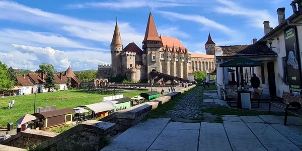castelul corvinilor foto muzeul castelului corvinilor