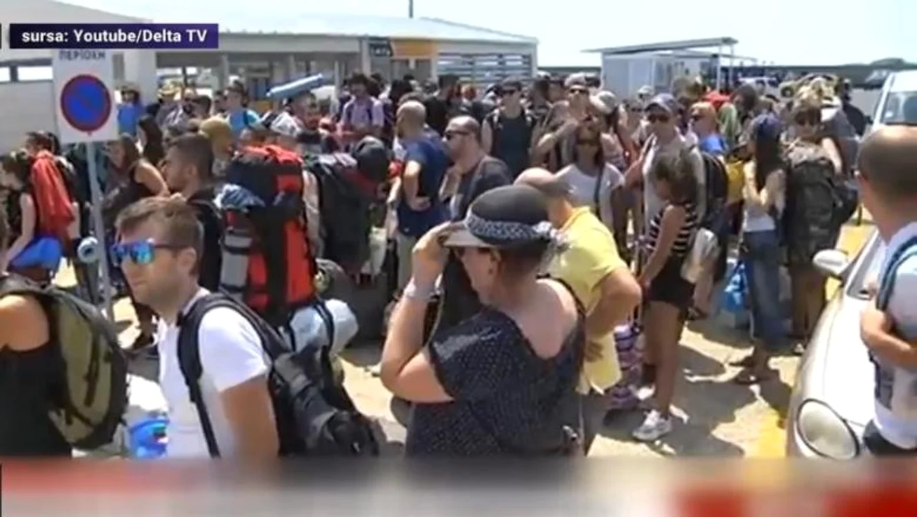 
    Sute de români blocați pe o insulă din nordul GrecieiFoto: Captură Video Digi24  