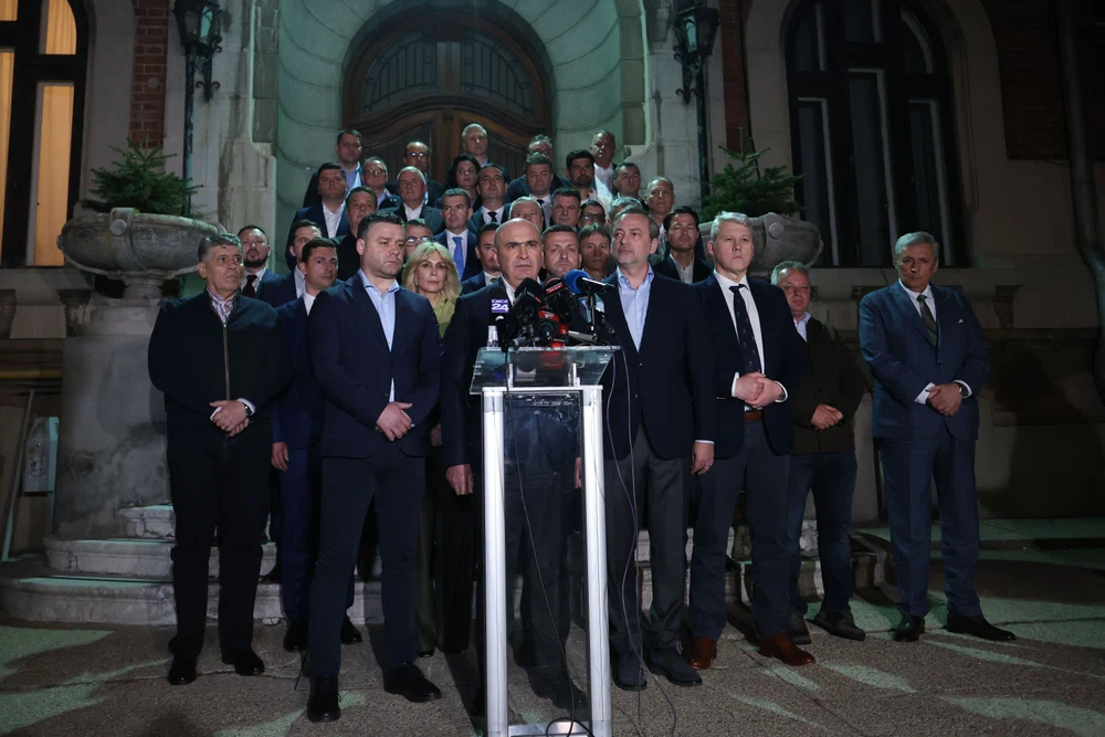 Dilema primarilor liberali după moțiunea de cenzură. Ce spun despre refacerea coaliției cu PSD