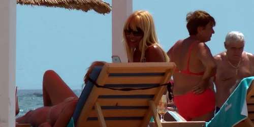 elena udrea litoral plaja FOTO Pappics