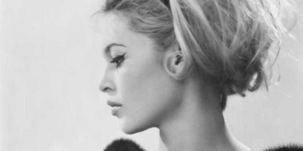 Kitty Cepraga va juca rolul lui Brigitte Bardot - Revista presei mondene