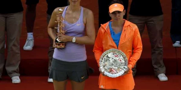 simona halep maria sarapova FOTO reuters