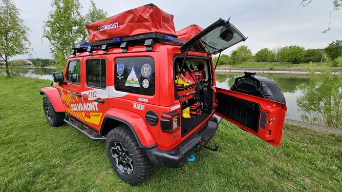foto ambulanța salvamont gorj