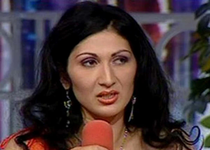 
    Loredana Pastramă este sora vitregă a Ralucăi, soţia lui Pepefoto: captură Kanal D  