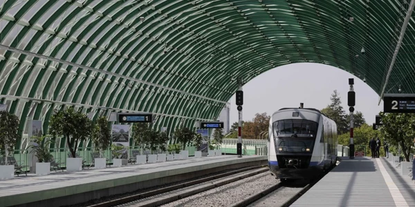 Test tren  Gara de Nord  Aeroport Otopeni FOTO Inquam Photos / Octav Ganea