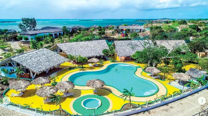 Aşa arată paradisul pe care îl deţine Radu Mazăre pe malul Oceanului Indian