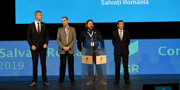 Dan Barna Mihai Goţiu Dragoş Dinulescu şi Dumitru Stanca foto iulian Bîrzoi