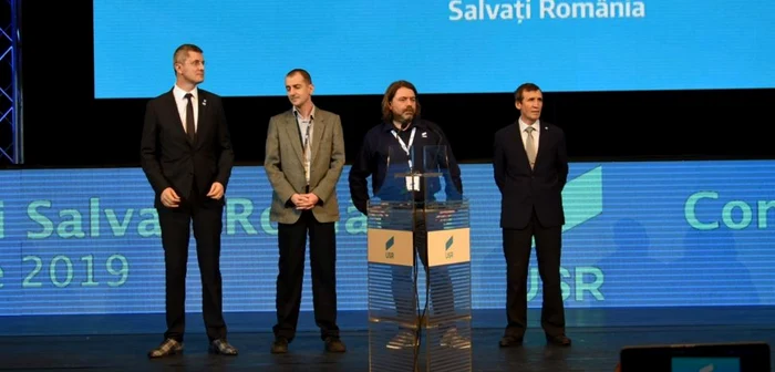 Dan Barna, Mihai Goţiu, Dragoş Dinulescu şi Dumitru Stanca Foto Iulian Bîrzoi