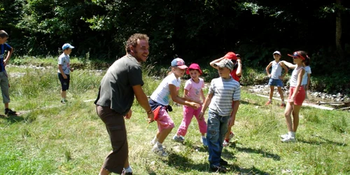 Fiecare tabără are un animator de vacanţă