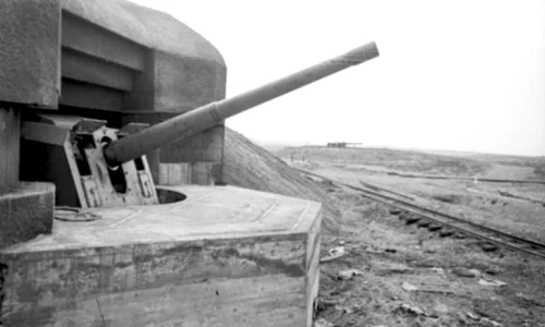 Imagini cu cele mai avansate fortificații din Al Doilea Război Mondial jpeg