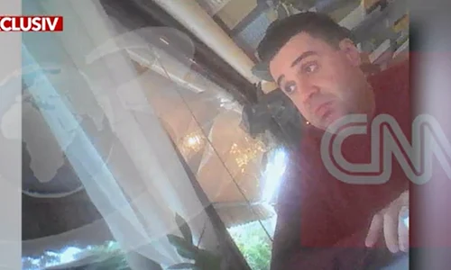 fostul ministru al Transporturilor, Răzvan Cuc, într-o discuție care ar indica negocierea unei șpăgi FOTO captura video Antena3