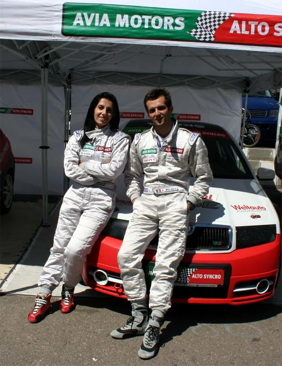 
    Alina Carmina Bunică şi Andrei Mitraşcă  