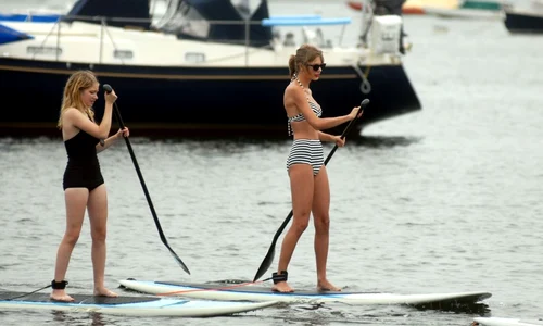 taylor swift retro jpeg