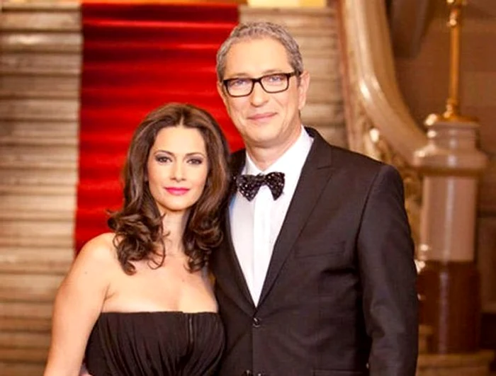 
    Andreea se iubește cu Constantin Stan  