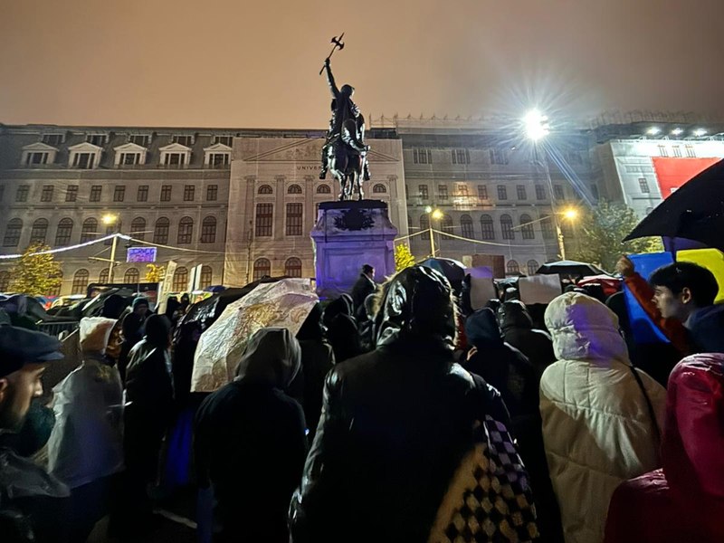 LIVE TEXT Noi proteste în Piața Universității. Artiștii ies joi în stradă