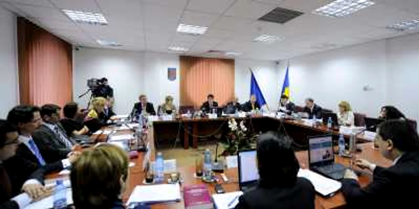 Membrii CSM au avut, în şedinţa de marţi, o dispută aprinsă pe tema selecţiei candidaţilor pentru funcţia de procuror general FOTO: Mediafax