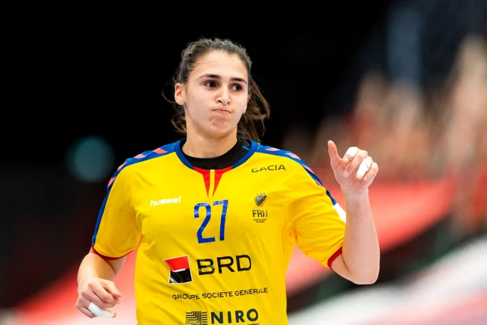 Refăcută după o accidentare, Lorena Ostase a revenit pe teren în meciul cu Franța, la Euro 2022.