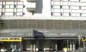 miami international airport jpeg