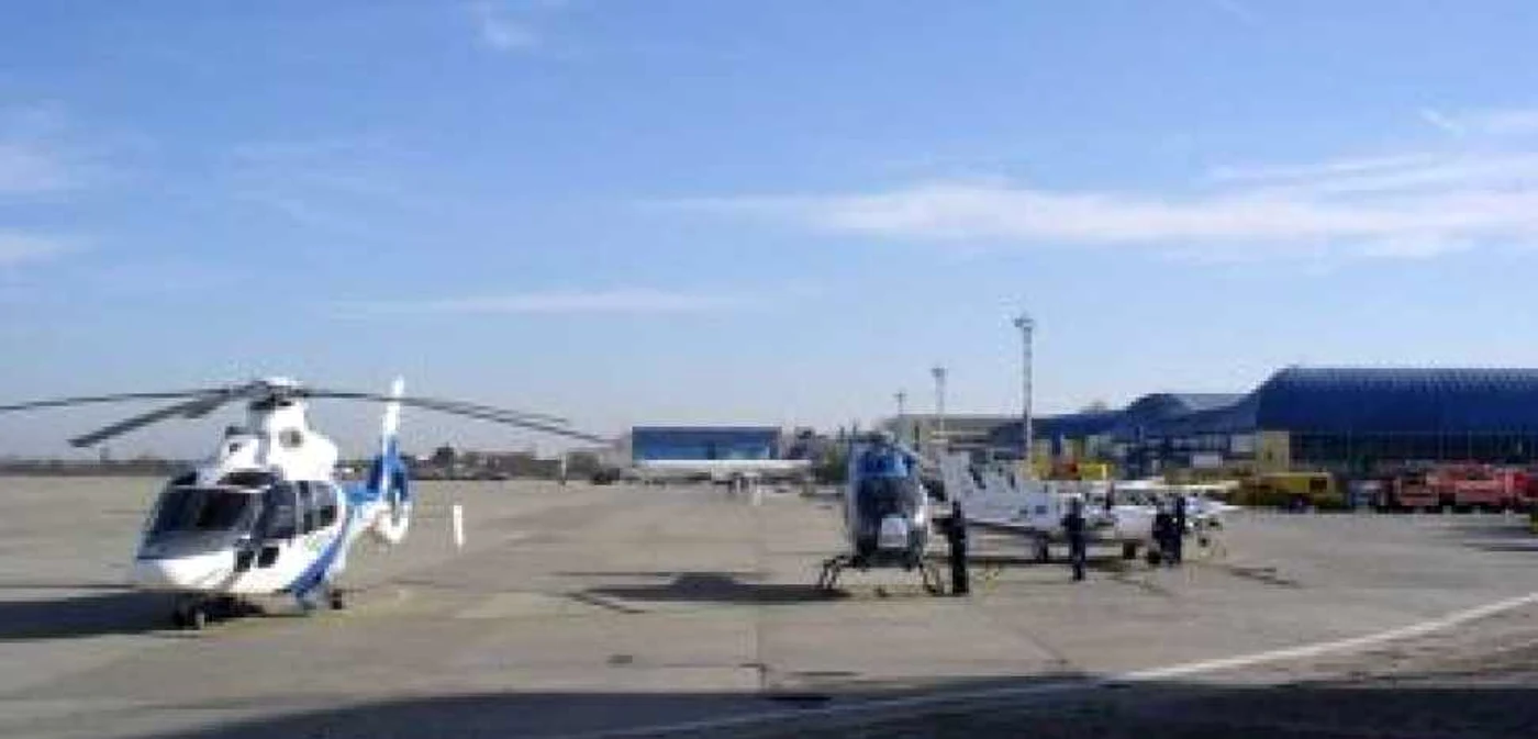 Ploieşti: Paradă militară şi avioane in zbor, de Ziua Armatei Române